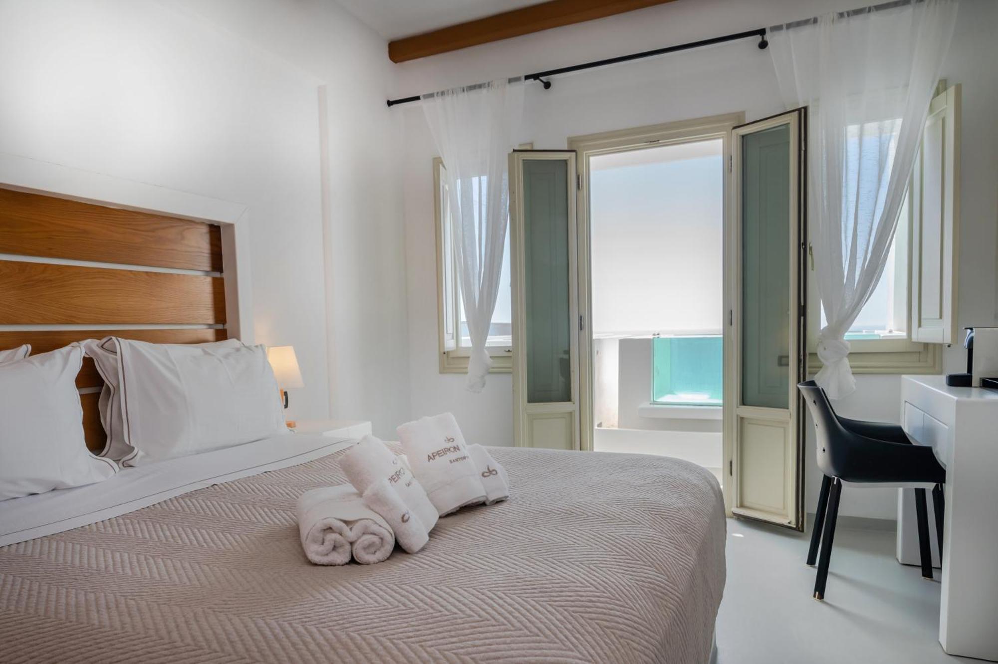 Apeiron Blue Santorini - Sustainable Adults Only 14 Plus Fira  Eksteriør bilde