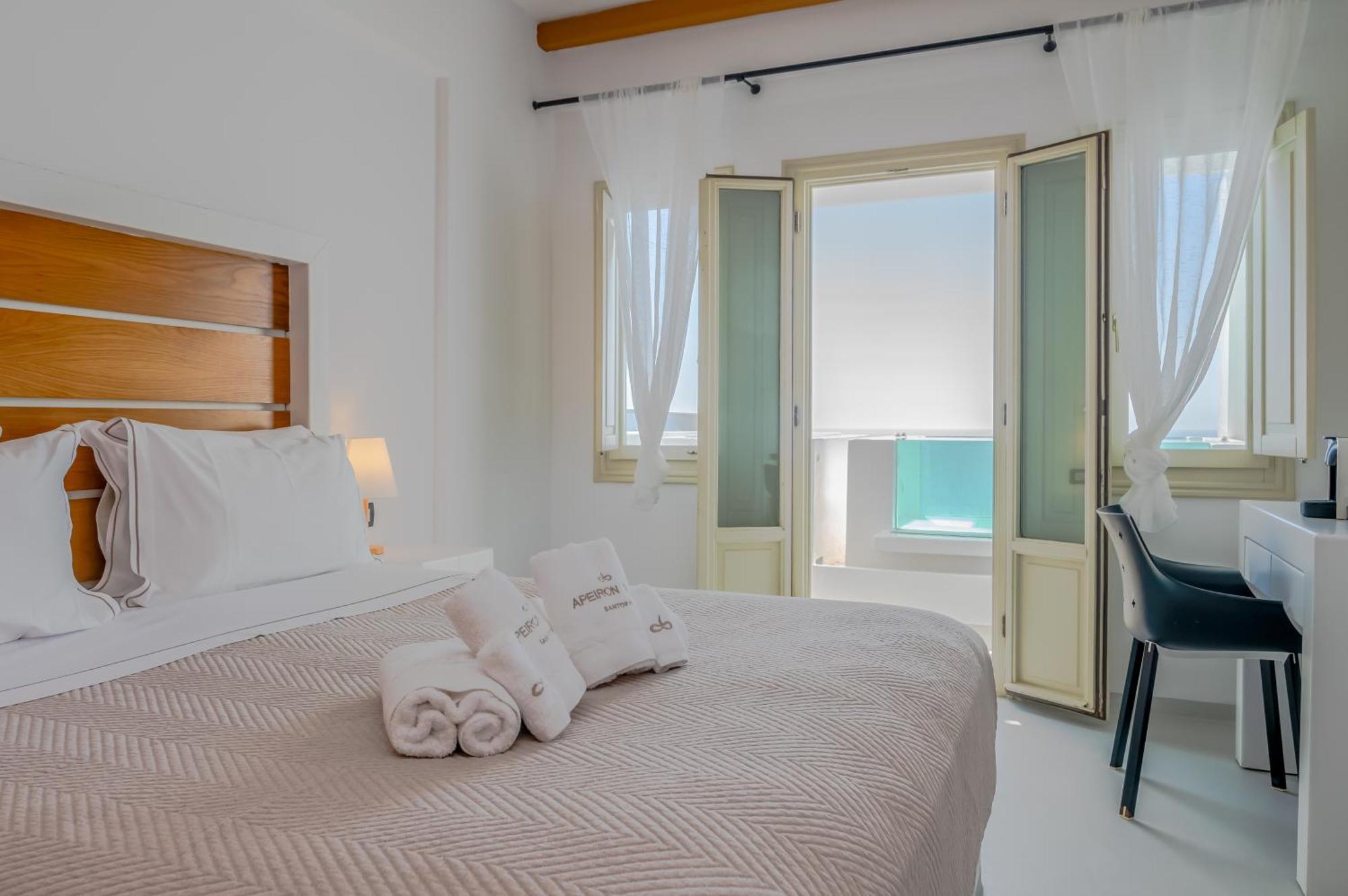 Apeiron Blue Santorini - Sustainable Adults Only 14 Plus Fira  Eksteriør bilde