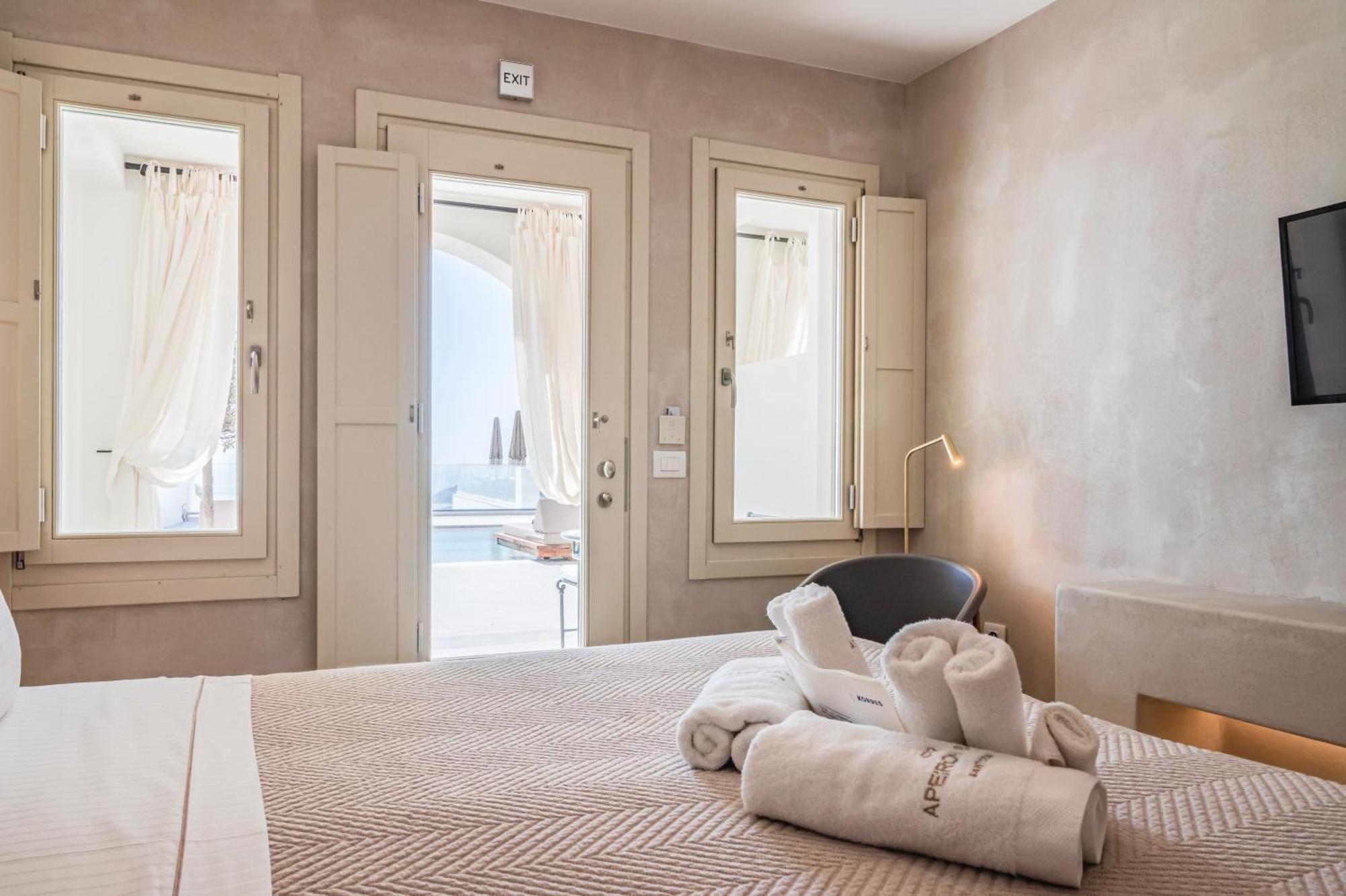 Apeiron Blue Santorini - Sustainable Adults Only 14 Plus Fira  Eksteriør bilde